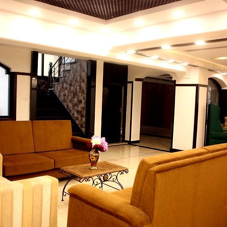 Srīnagar Hotel New Park At Dal Lake מראה חיצוני תמונה