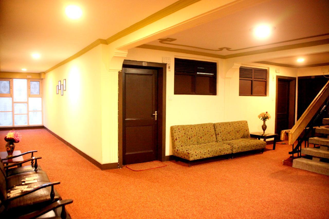 Srīnagar Hotel New Park At Dal Lake מראה חיצוני תמונה
